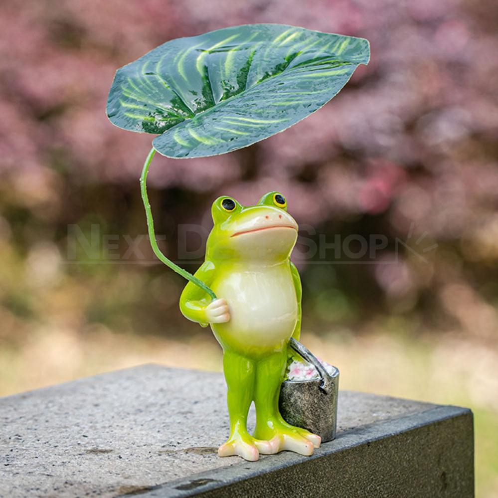 Adorable Gardener Frog Figurine with Leaf Umbrella