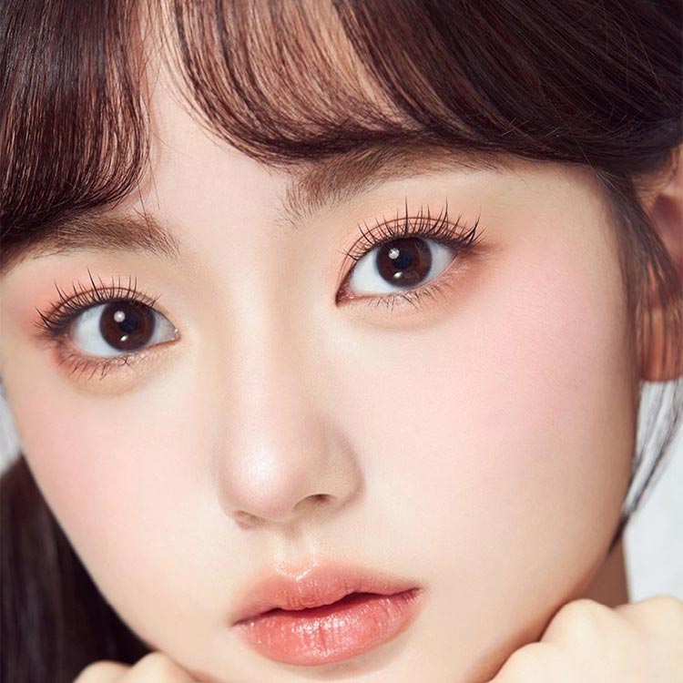 🥳Waterproof Glue-free Realistic False Eyelashes