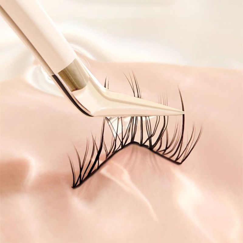 🥳Waterproof Glue-free Realistic False Eyelashes